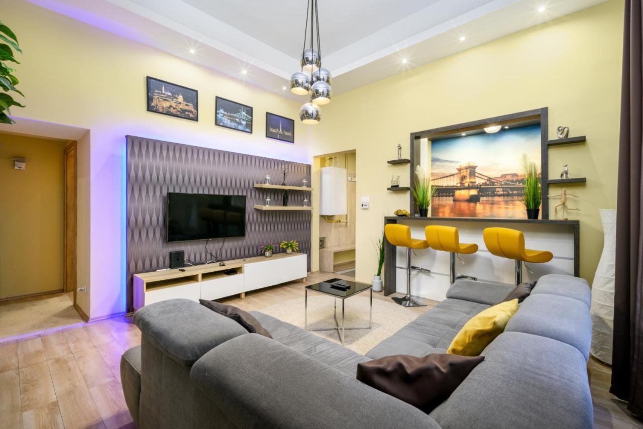 Downtown Deluxe-Two Bedroom Apartment With Sauna Budapest Kültér fotó