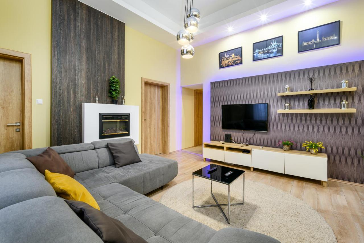 Downtown Deluxe-Two Bedroom Apartment With Sauna Budapest Kültér fotó