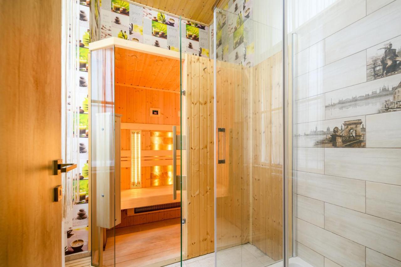 Downtown Deluxe-Two Bedroom Apartment With Sauna Budapest Kültér fotó